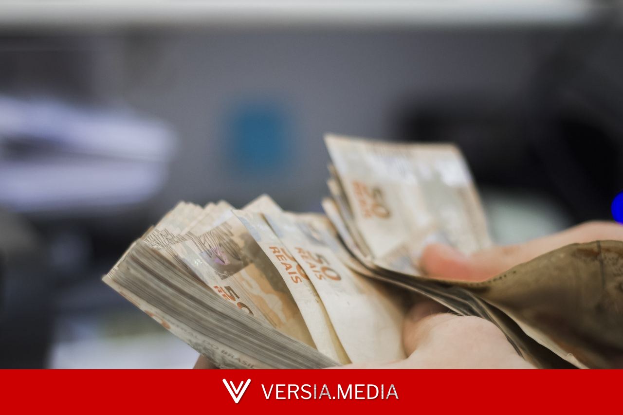 Receita abre amanhã consulta a lote de restituição do IR de quem tem dinheiro a receber e não sabe